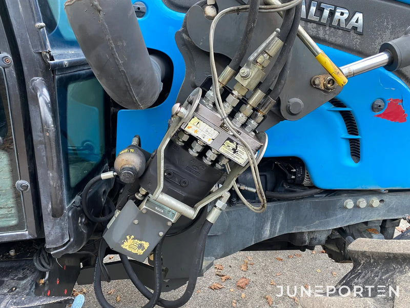 Valtra Valmet N91 med frontlastare