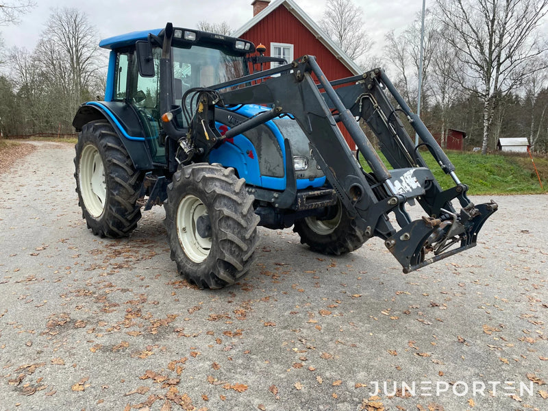 Valtra Valmet N91 med frontlastare