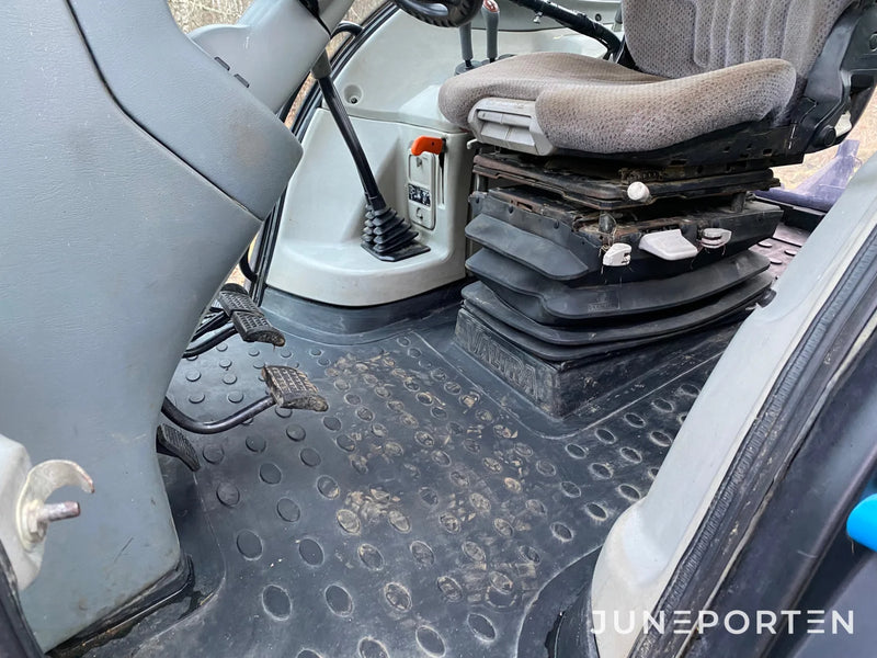 Valtra Valmet N91 med frontlastare