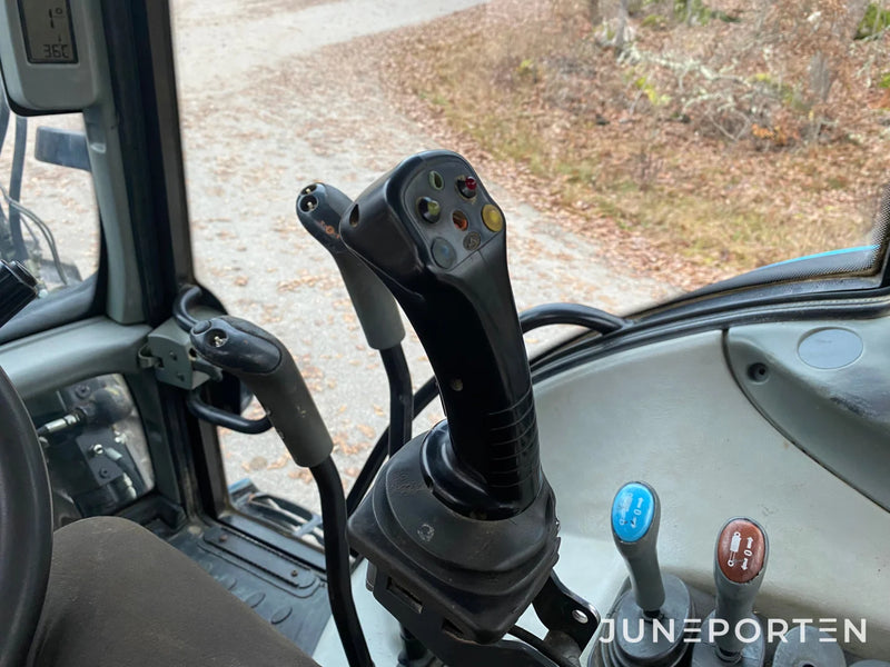 Valtra Valmet N91 med frontlastare