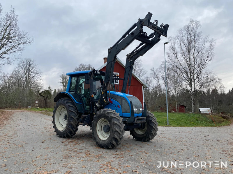 Valtra Valmet N91 med frontlastare