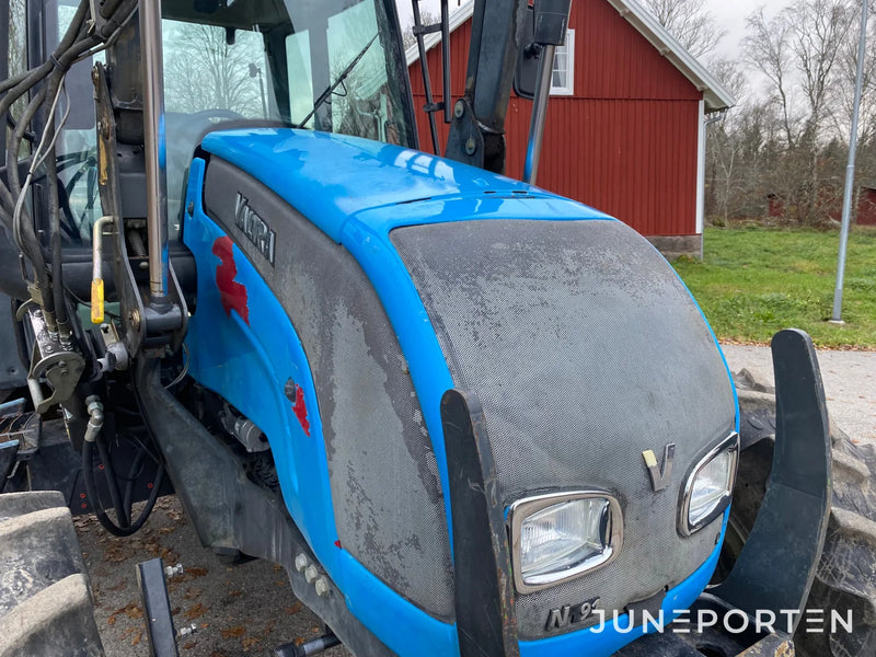 Valtra Valmet N91 med frontlastare