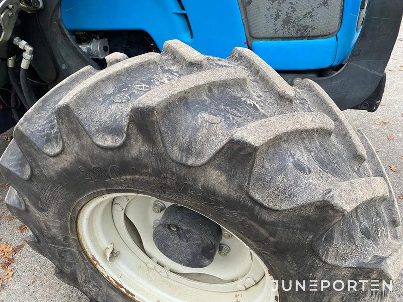 Valtra Valmet N91 med frontlastare
