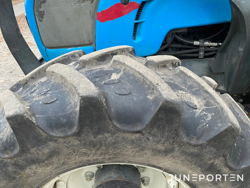 Valtra Valmet N91 med frontlastare