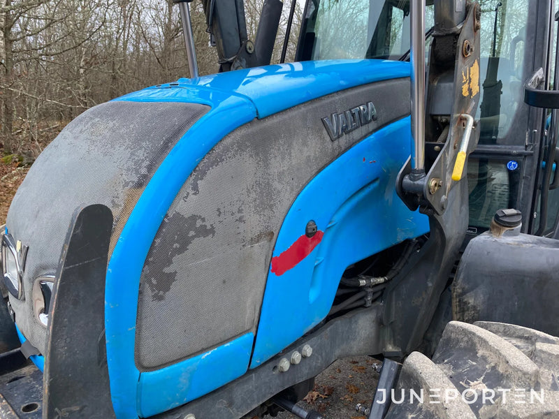 Valtra Valmet N91 med frontlastare