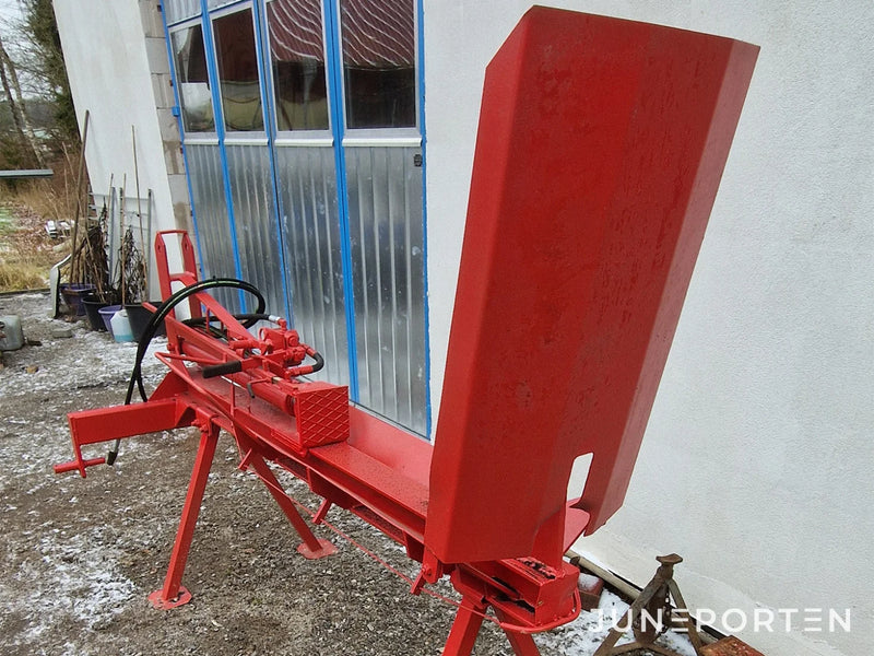 Vedklyv hydrauldriven