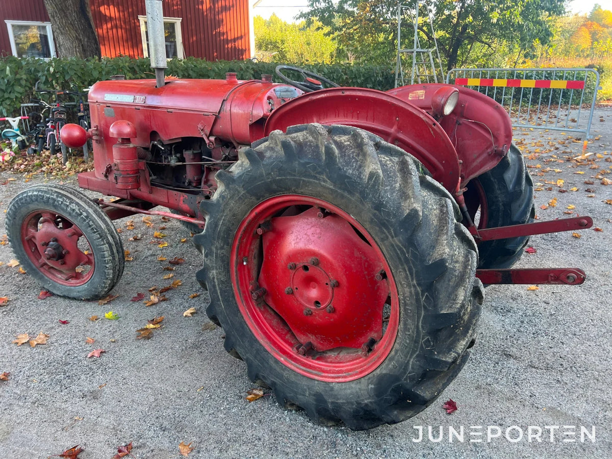 Veterantraktor David Brown 31 F