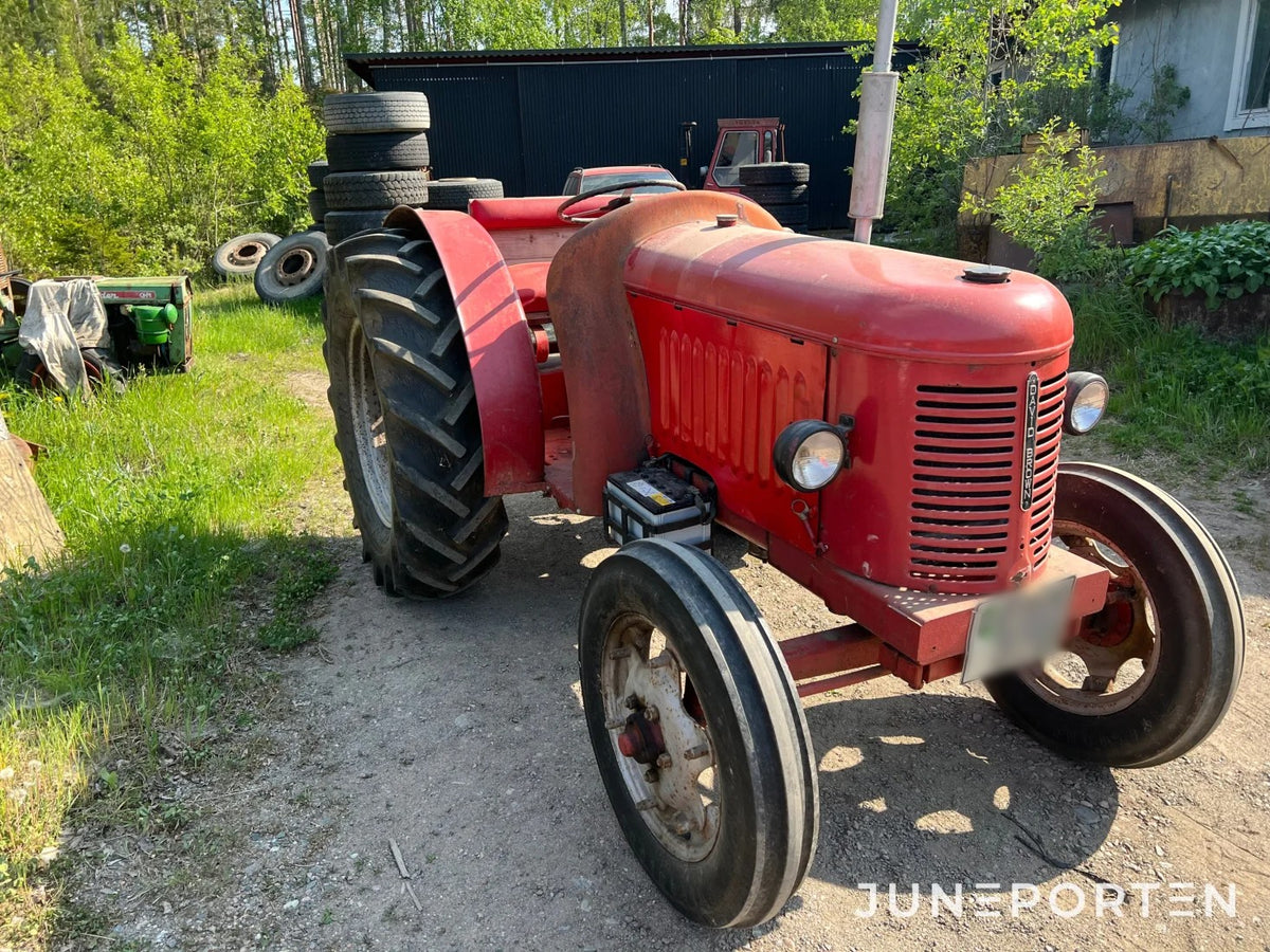 Veterantraktor David Brown VAK3/IC/100