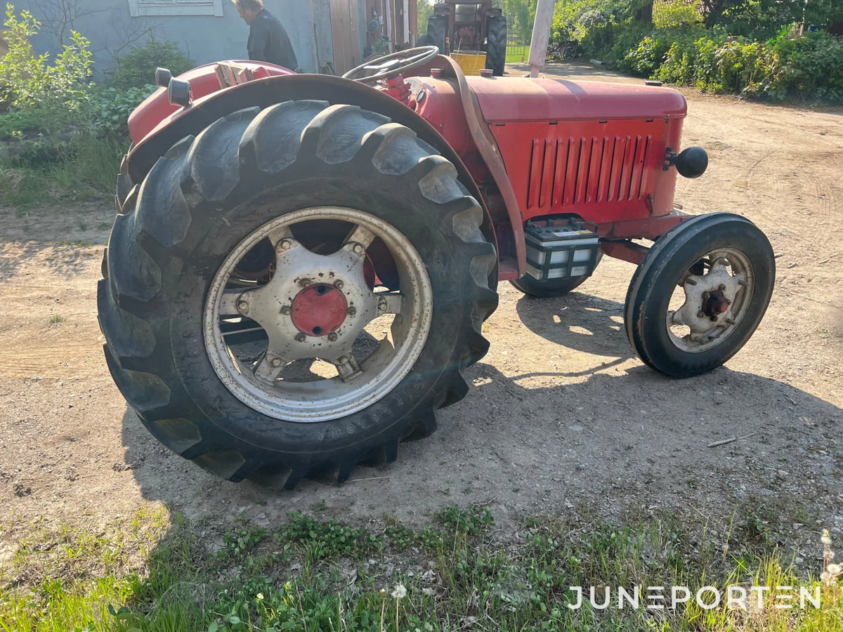 Veterantraktor David Brown VAK3/IC/100