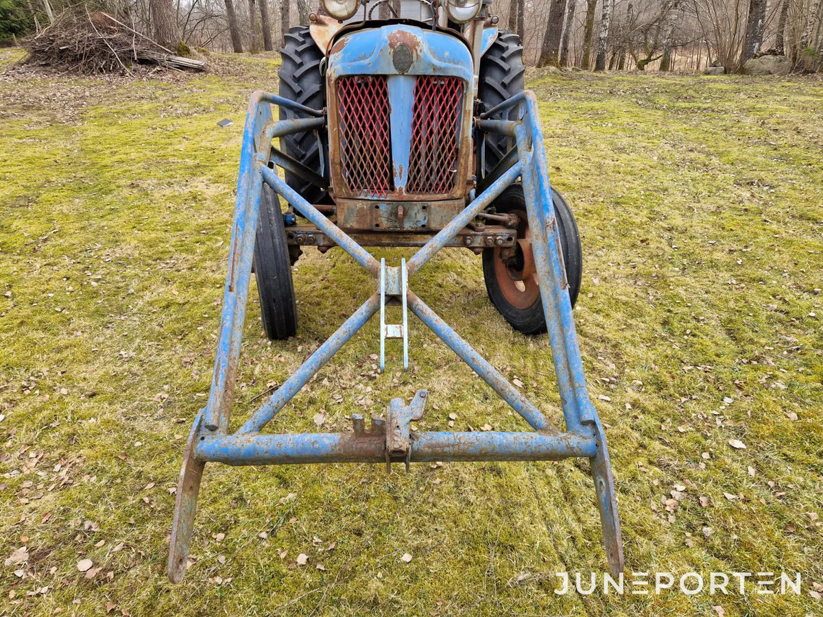 Veterantraktor Fordson Major