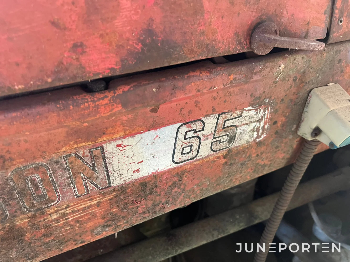 Veterantraktor Massey Ferguson 65