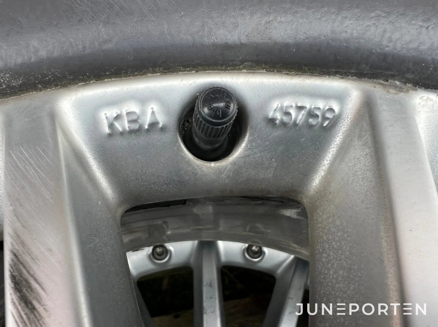 Vinterhjul 18 tum med dubb 245/40R18