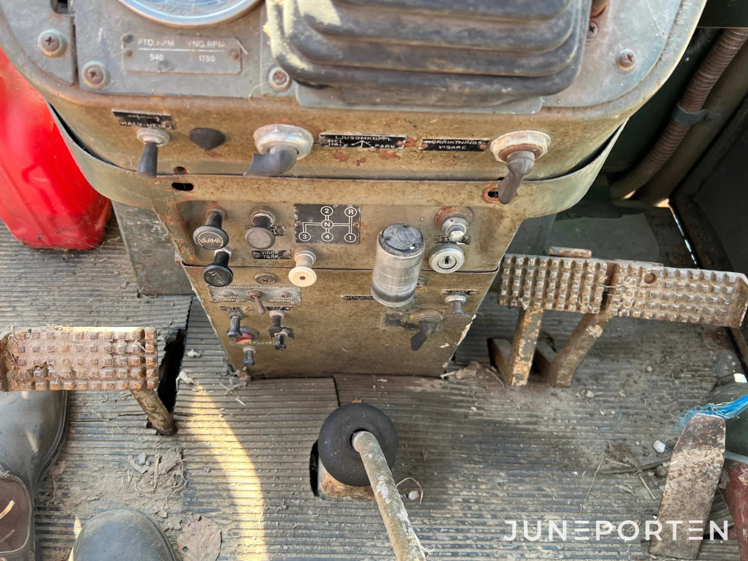 Volvo BM 650 med lastare