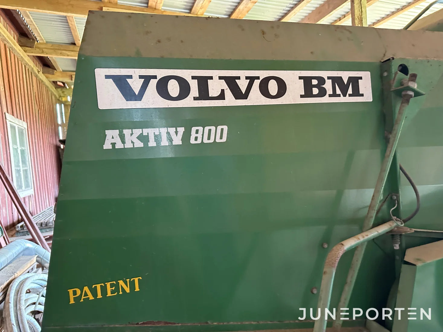 Skördetröska Volvo BM Aktiv M800