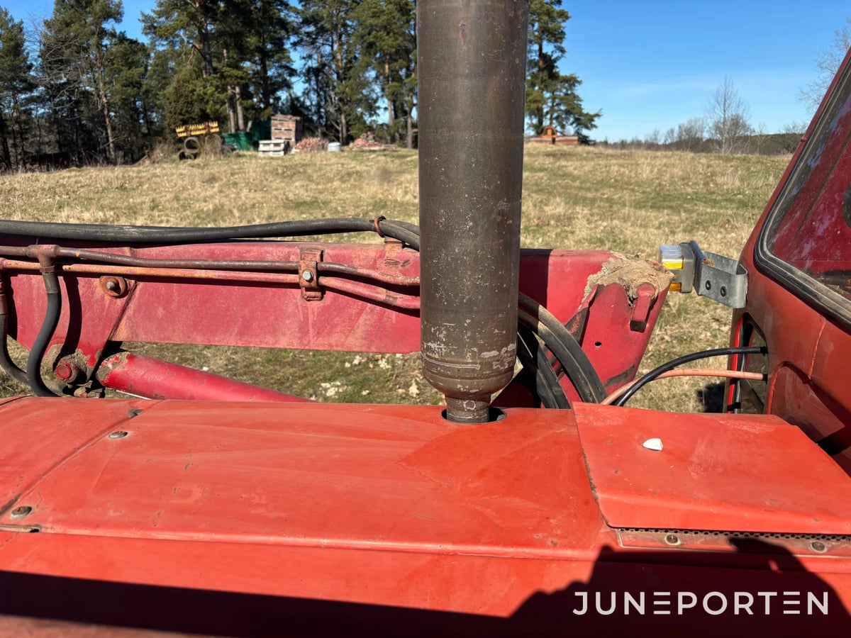 Volvo BM 2254 med lastare