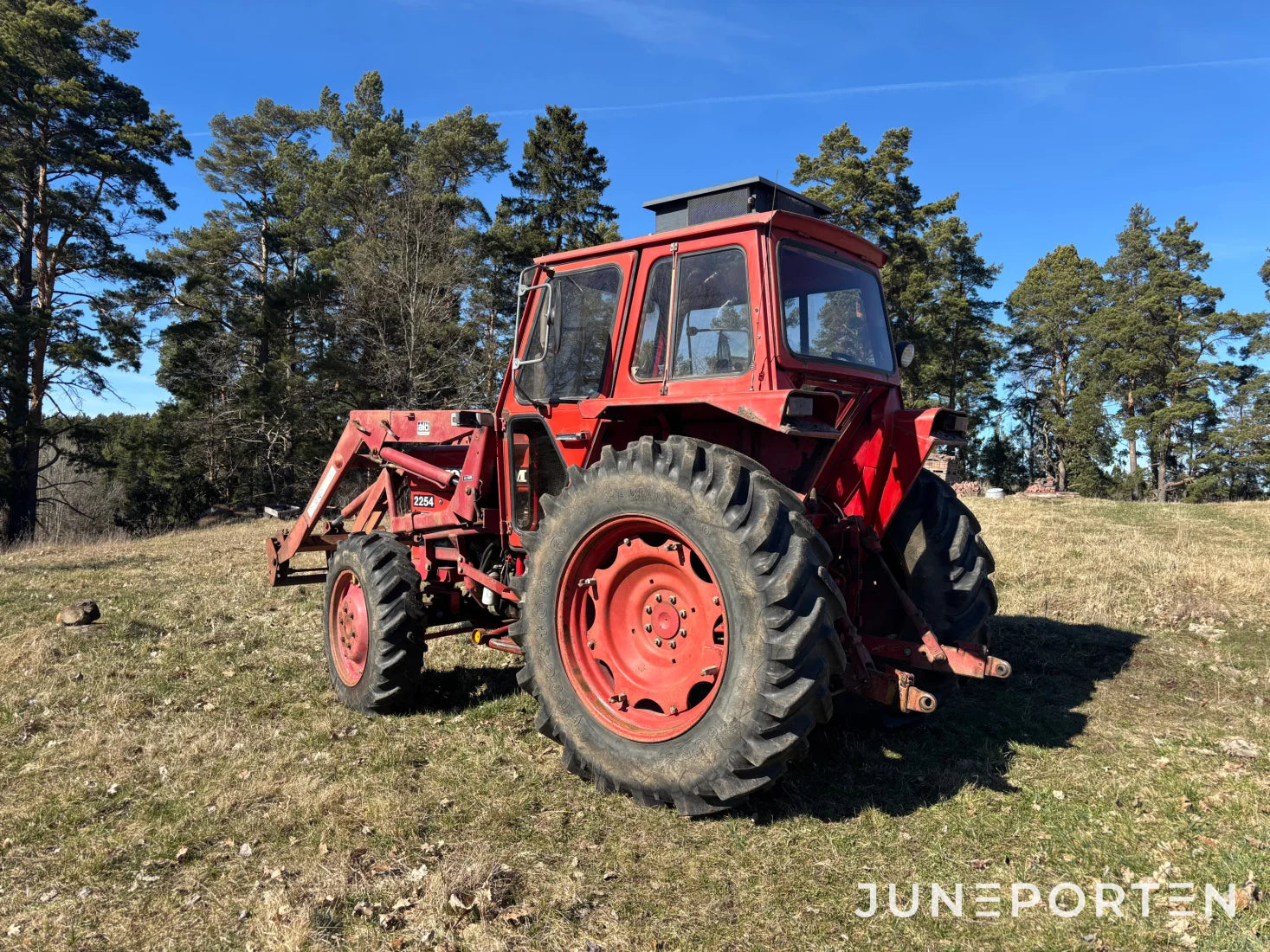 Volvo BM 2254 med lastare