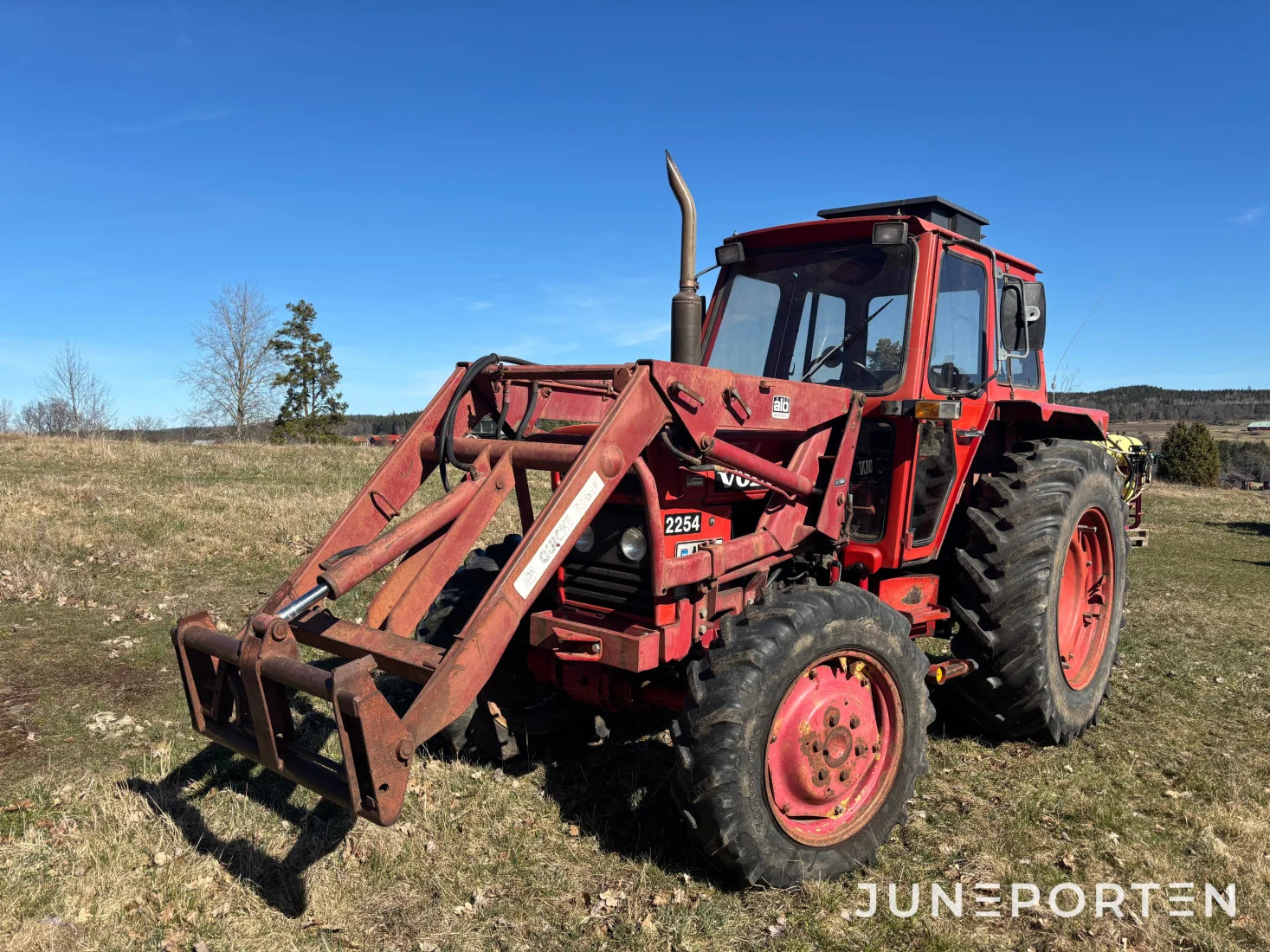 Volvo BM 2254 med lastare