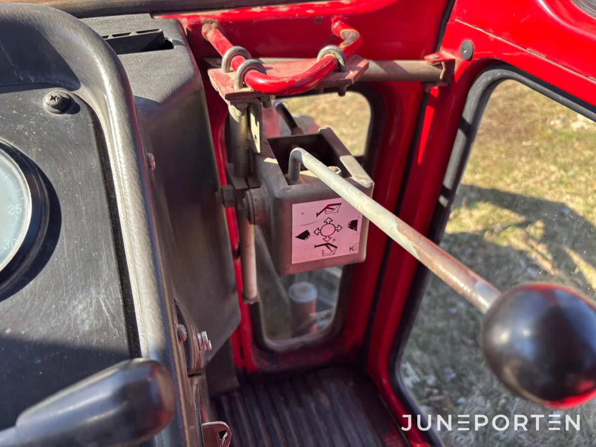 Volvo BM 2254 med lastare