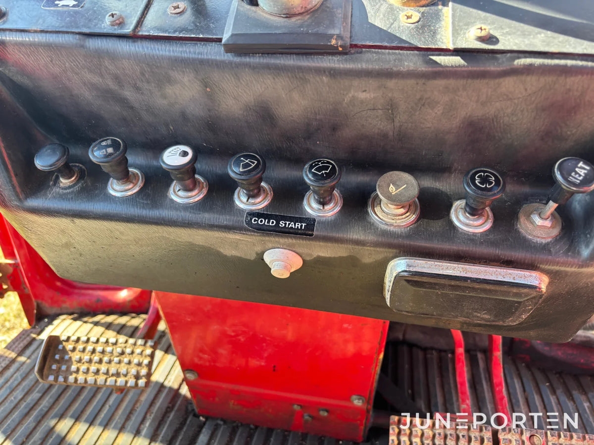 Volvo BM 2254 med lastare