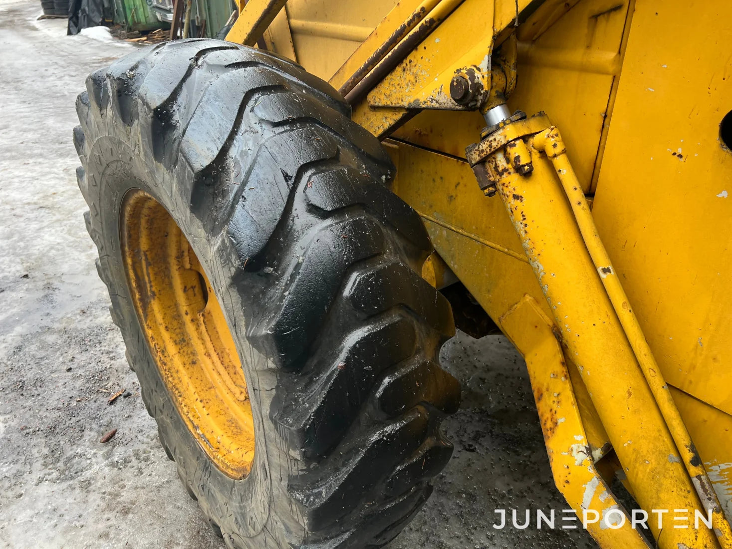 Baklastare Volvo BM 641