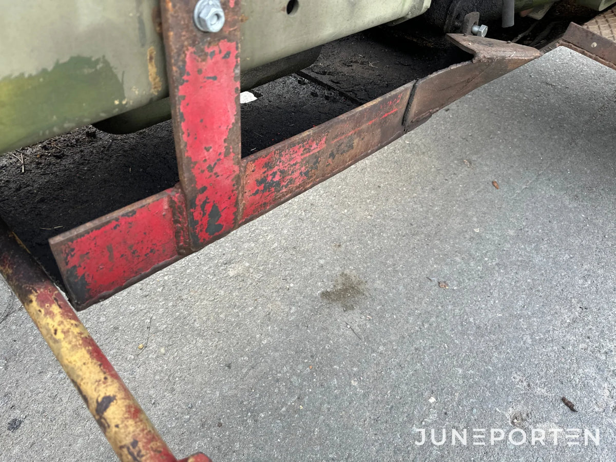 Volvo BM 650 med skogsvagn
