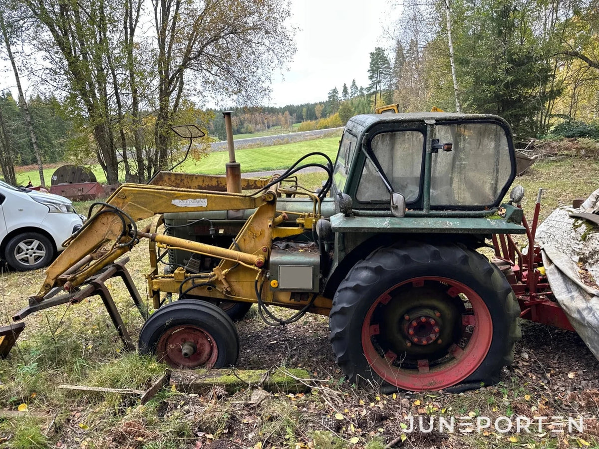 Volvo Bolinder-Munktell BM35/3 med lastare