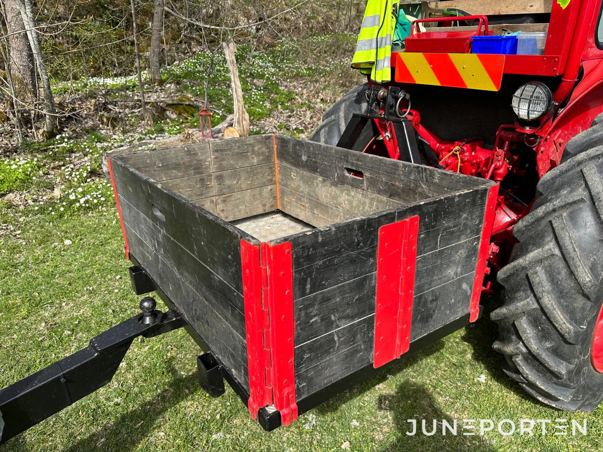 Volvo Buster 400 med vagn