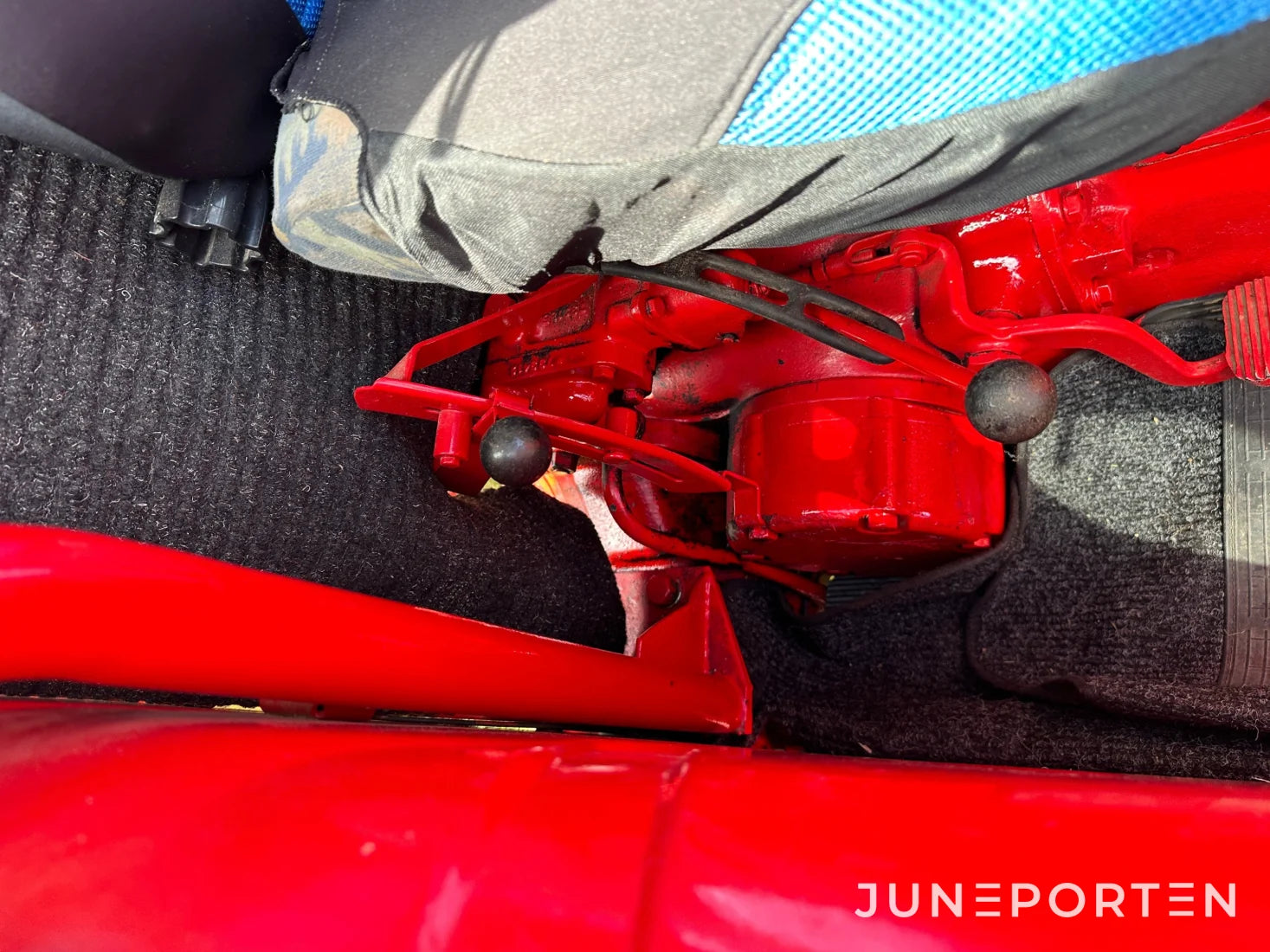 Volvo Buster 400 med vagn