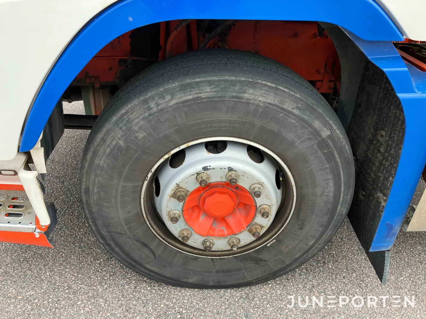 Volvo FH16 6X2 700