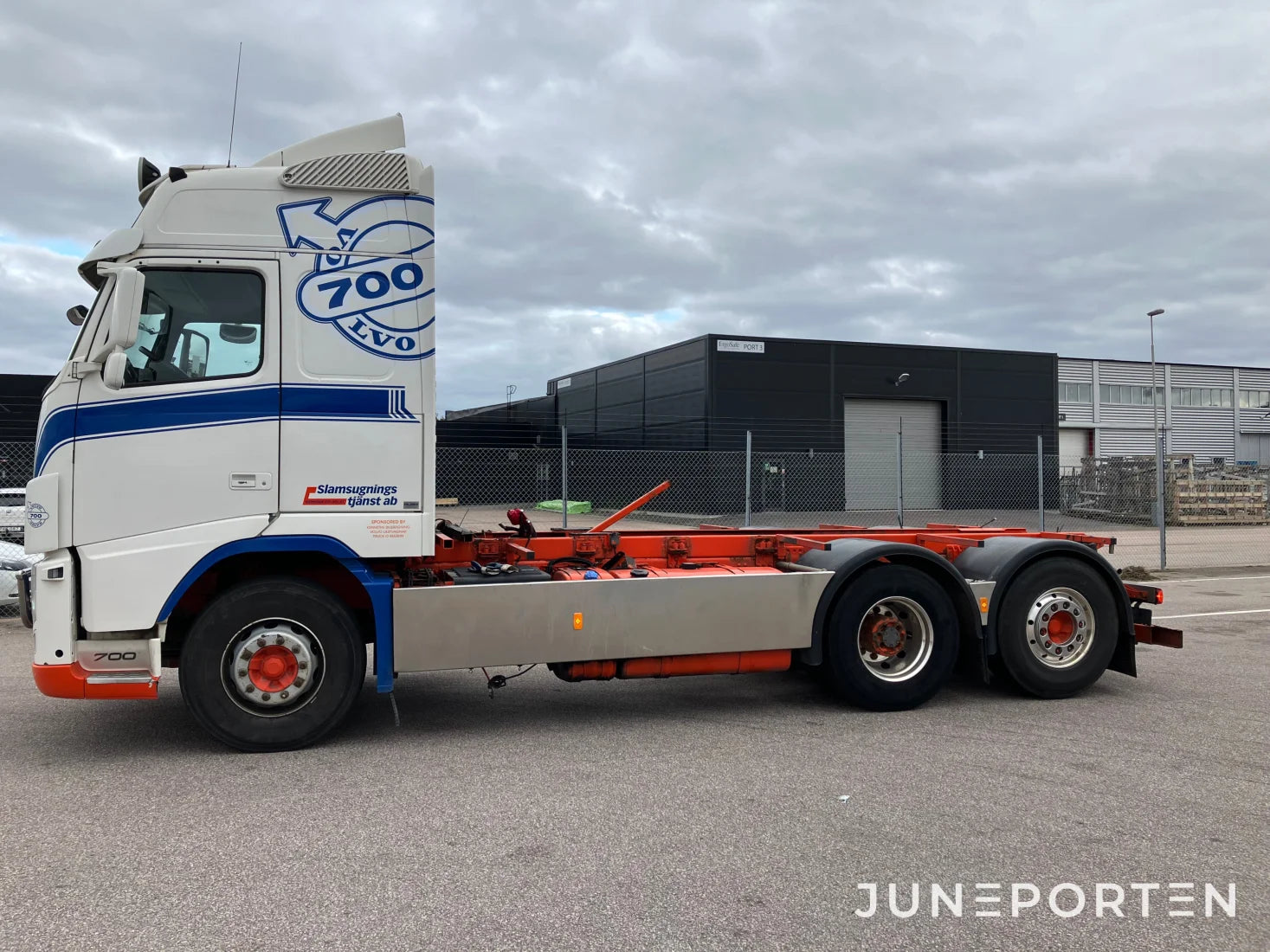 Volvo FH16 6X2 700