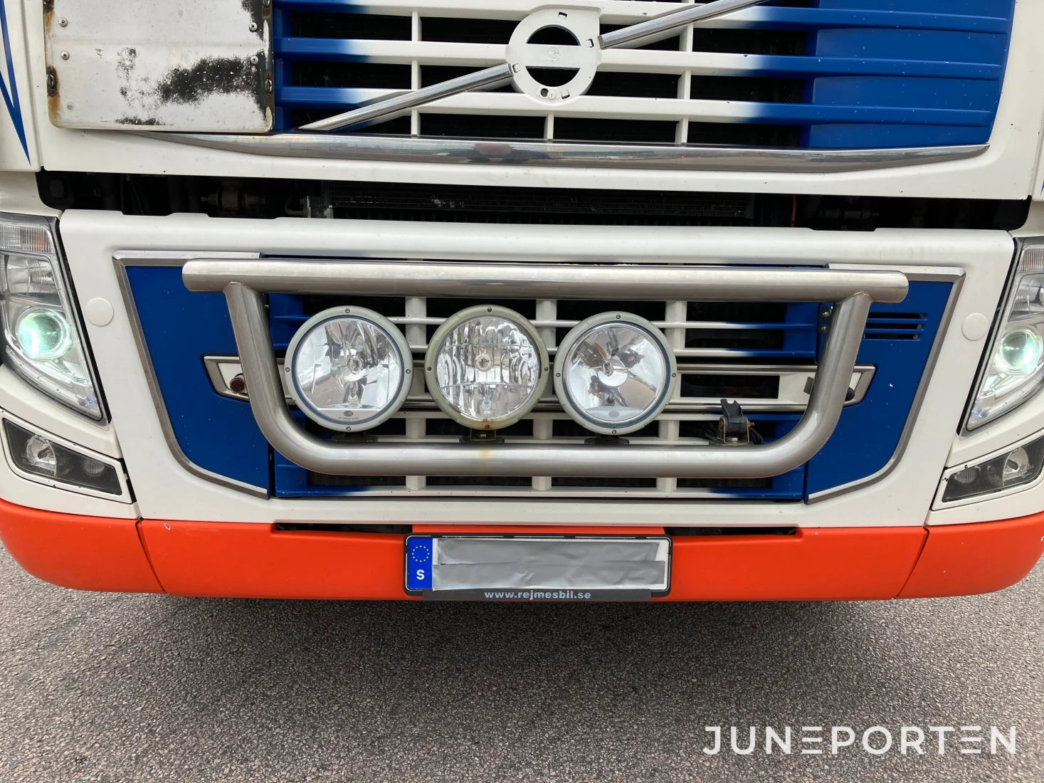 Volvo FH16 6X2 700