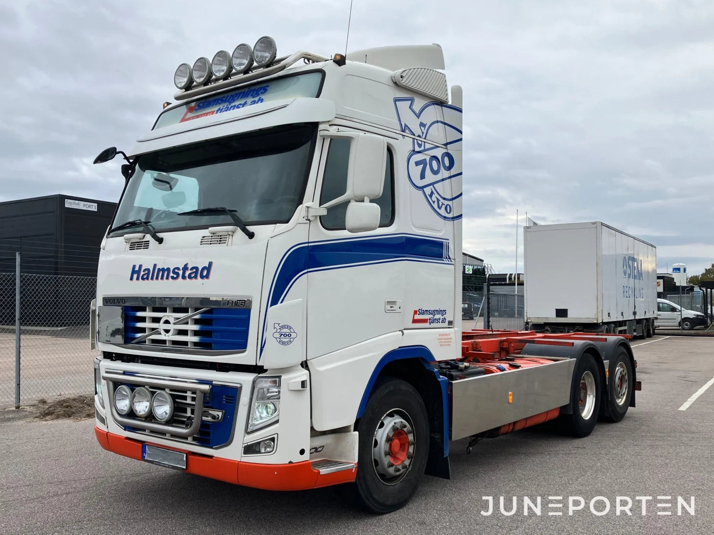 Volvo FH16 6X2 700