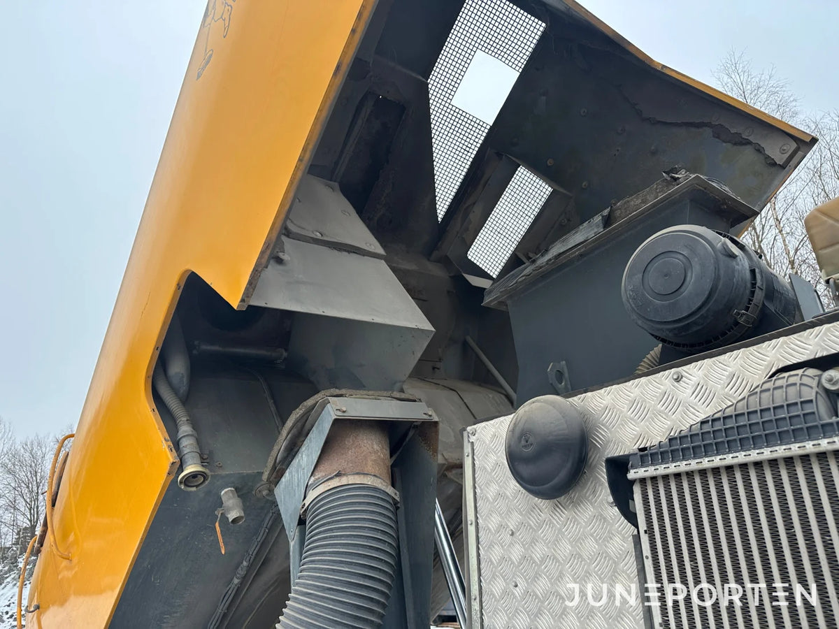 Gatusop och Uppsamlingsbil Volvo FL6/220
