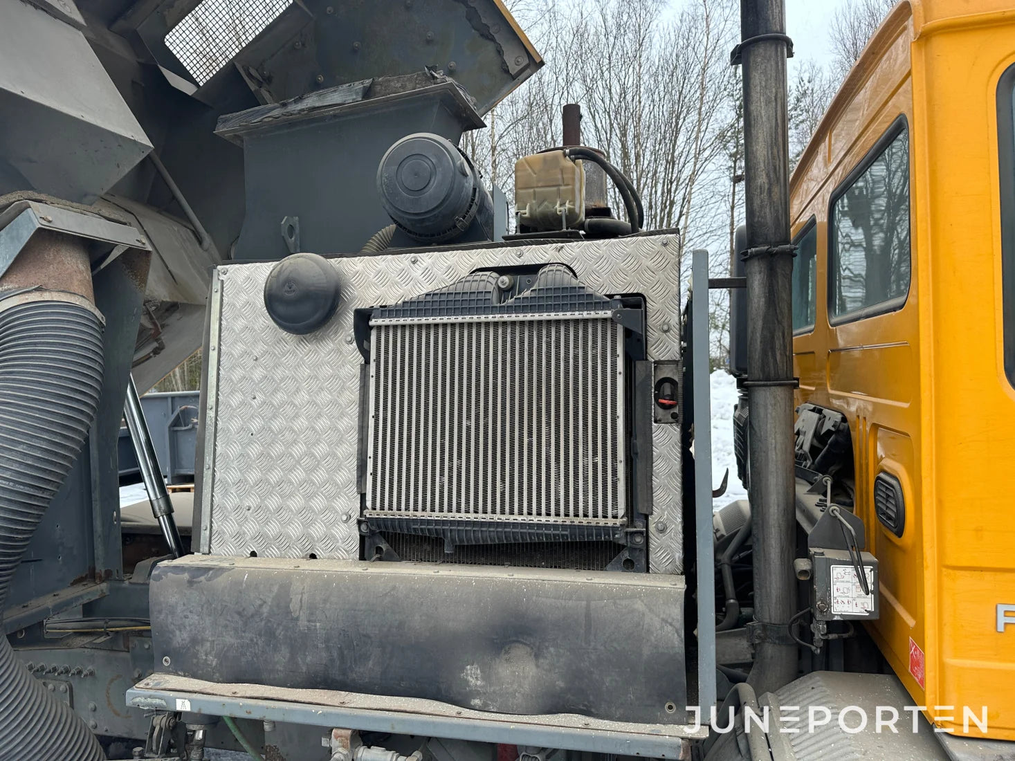 Gatusop och Uppsamlingsbil Volvo FL6/220