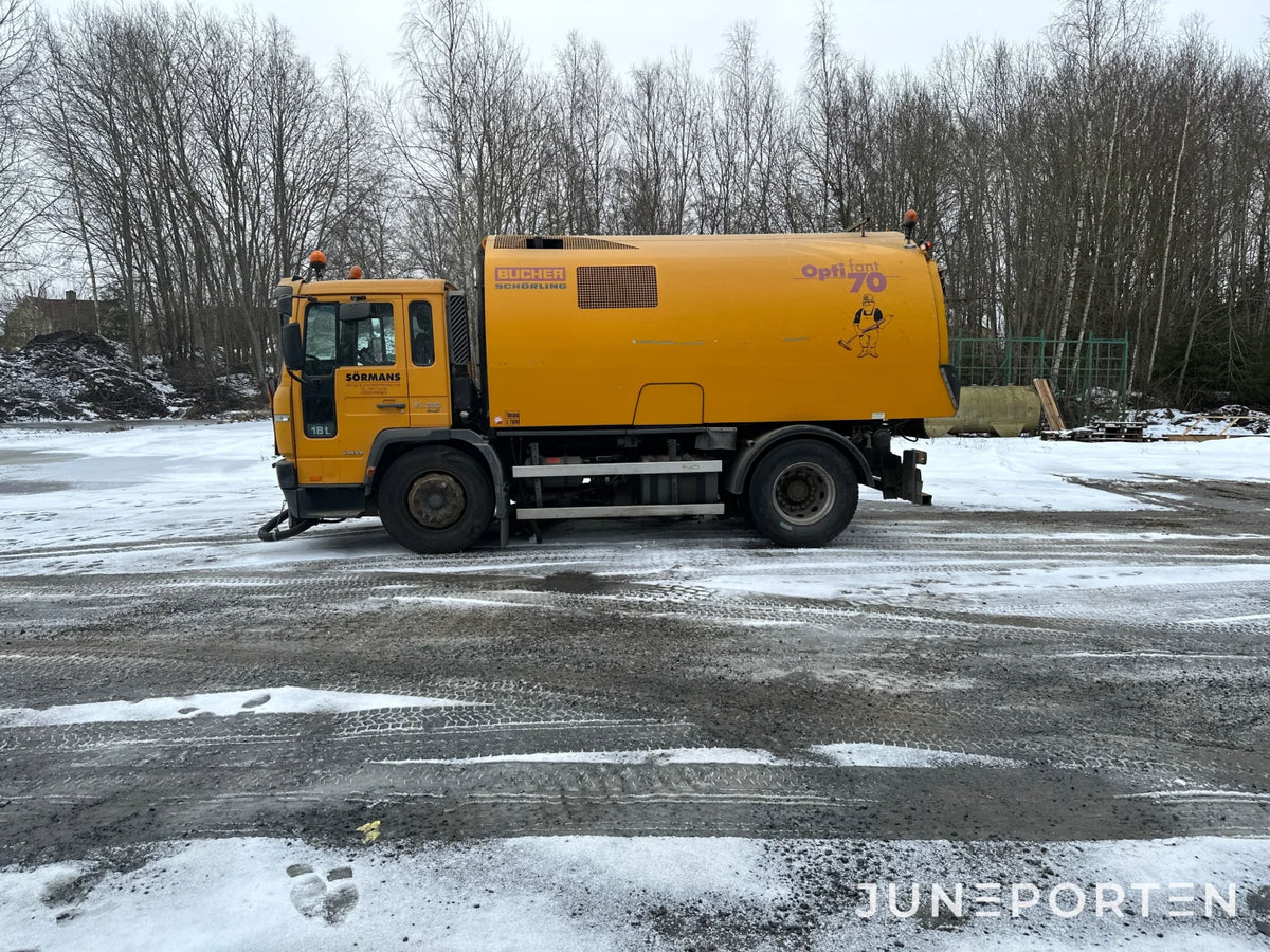 Gatusop och Uppsamlingsbil Volvo FL6/220