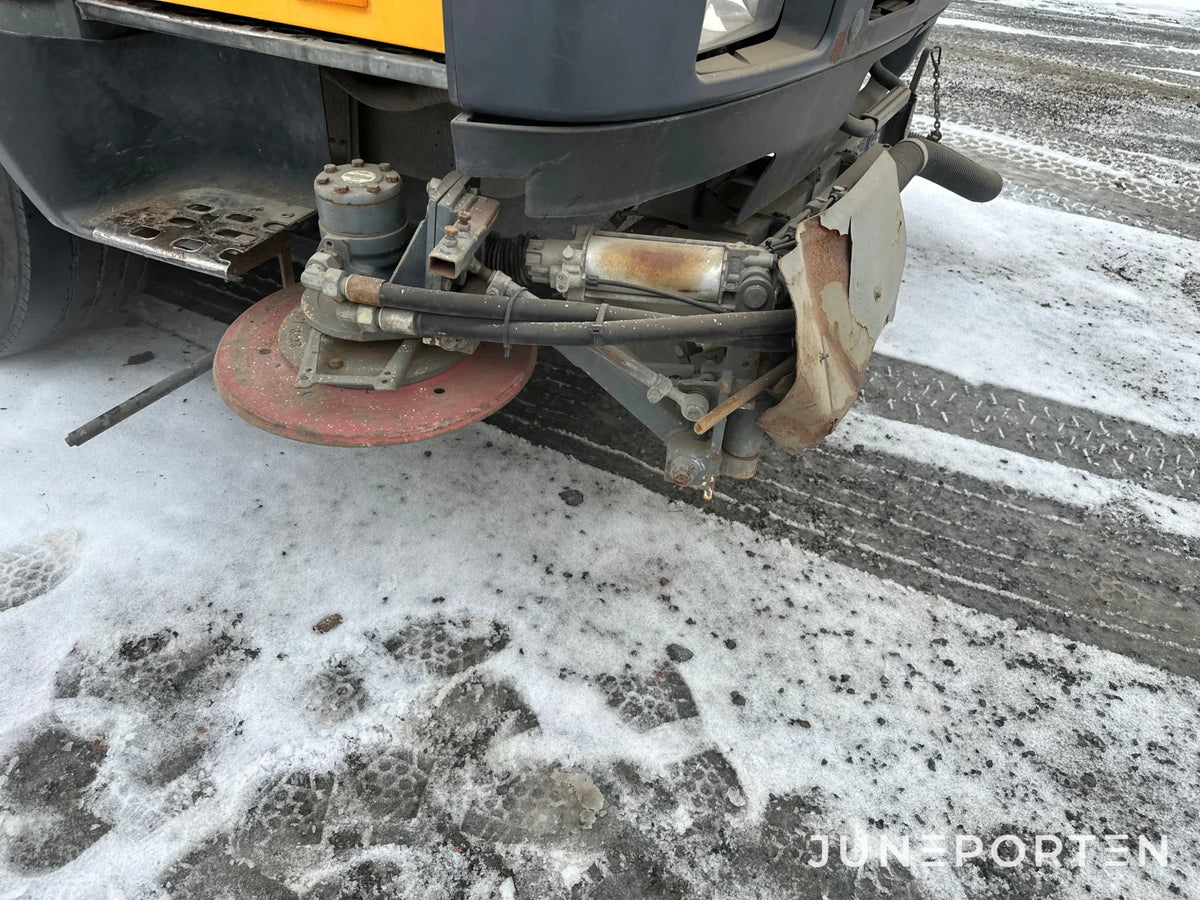 Gatusop och Uppsamlingsbil Volvo FL6/220