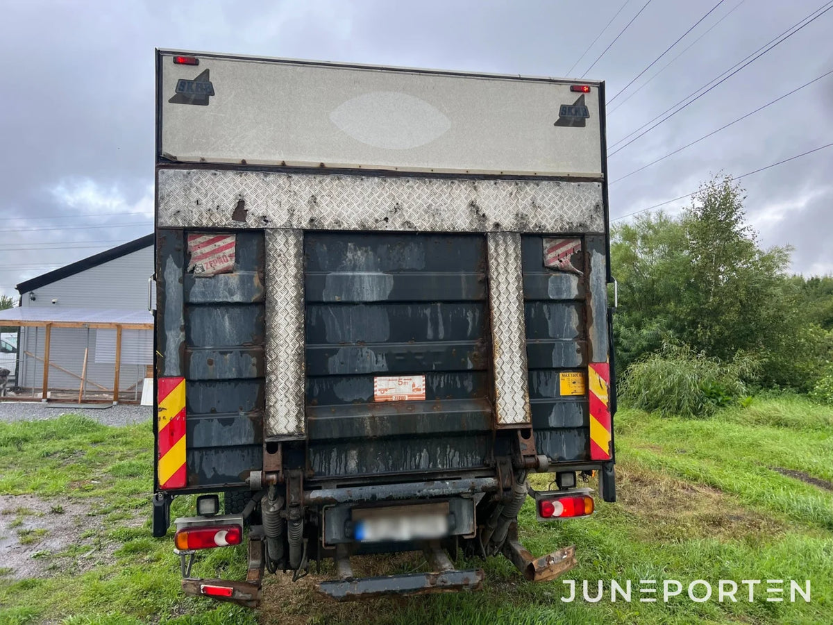 Volvo FL-240 4X2