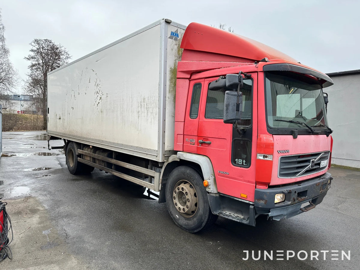 Volvo FL 618