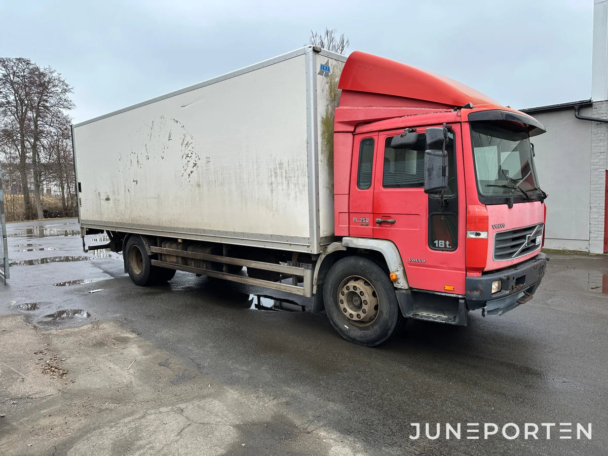 Volvo FL 618