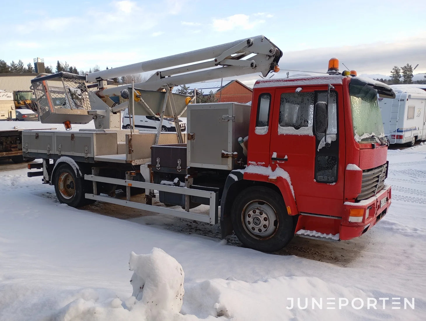 Volvo FL 614 4X2 med skylift