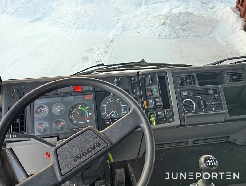 Volvo FL 614 4X2 med skylift