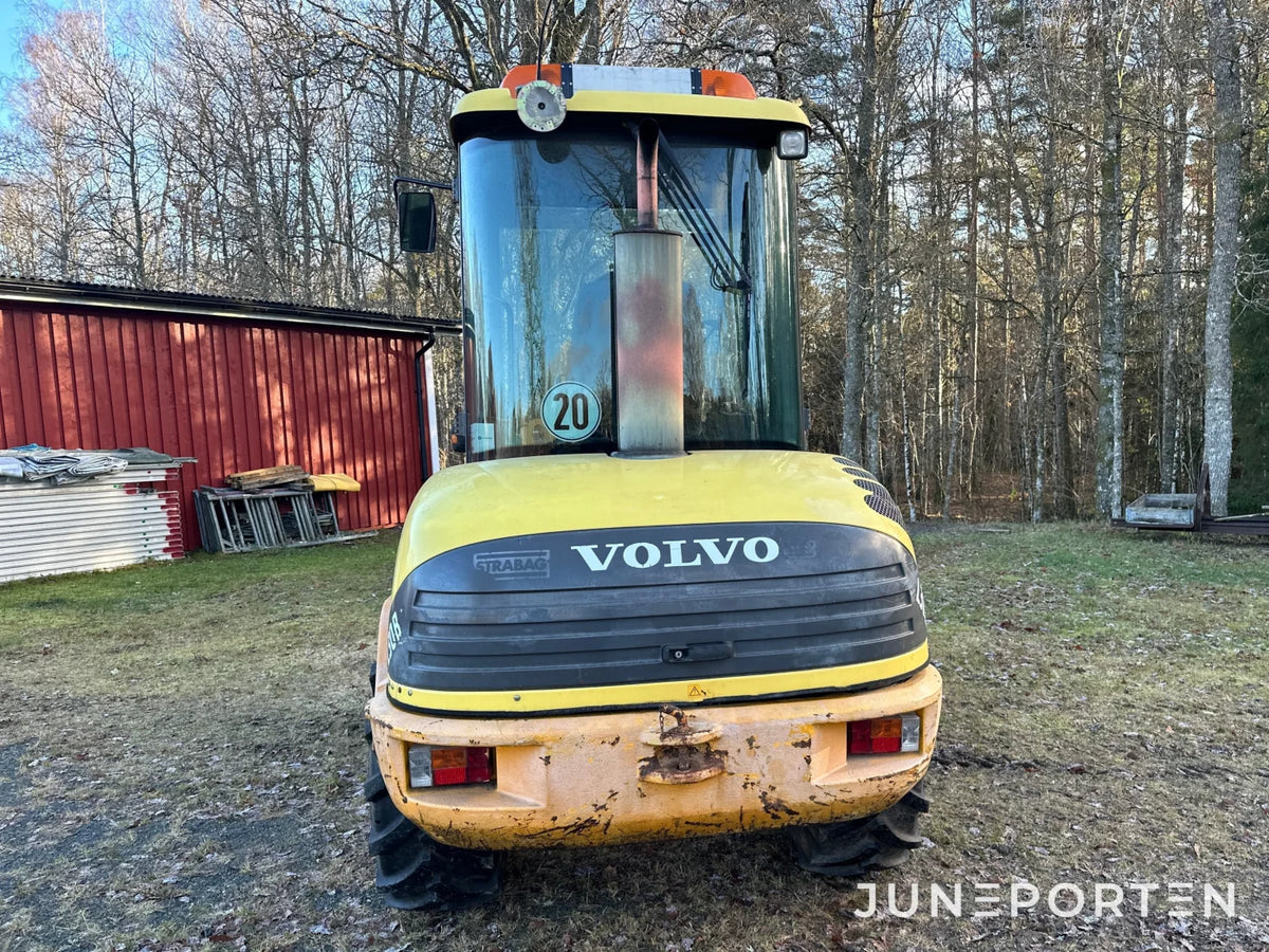 Lastmaskin Volvo L30 med skopa