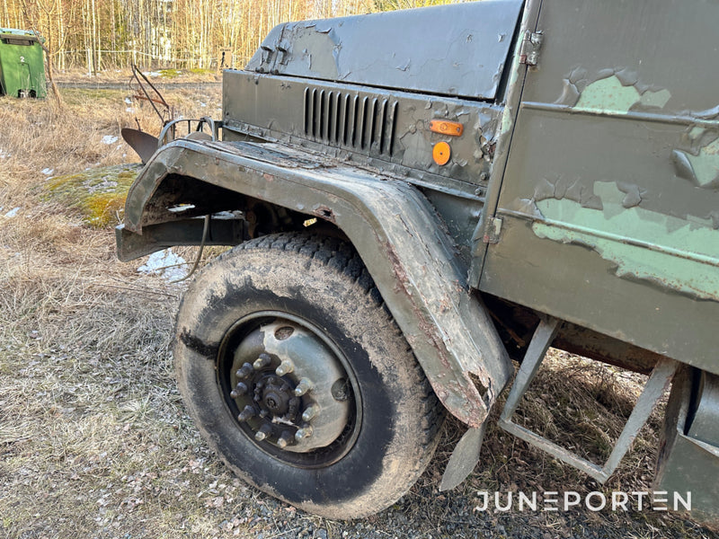 Militär lastbil Volvo TL 31