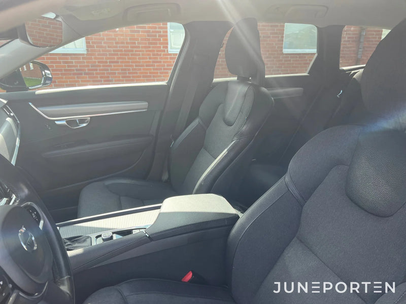 Volvo V90 D3 Momentum