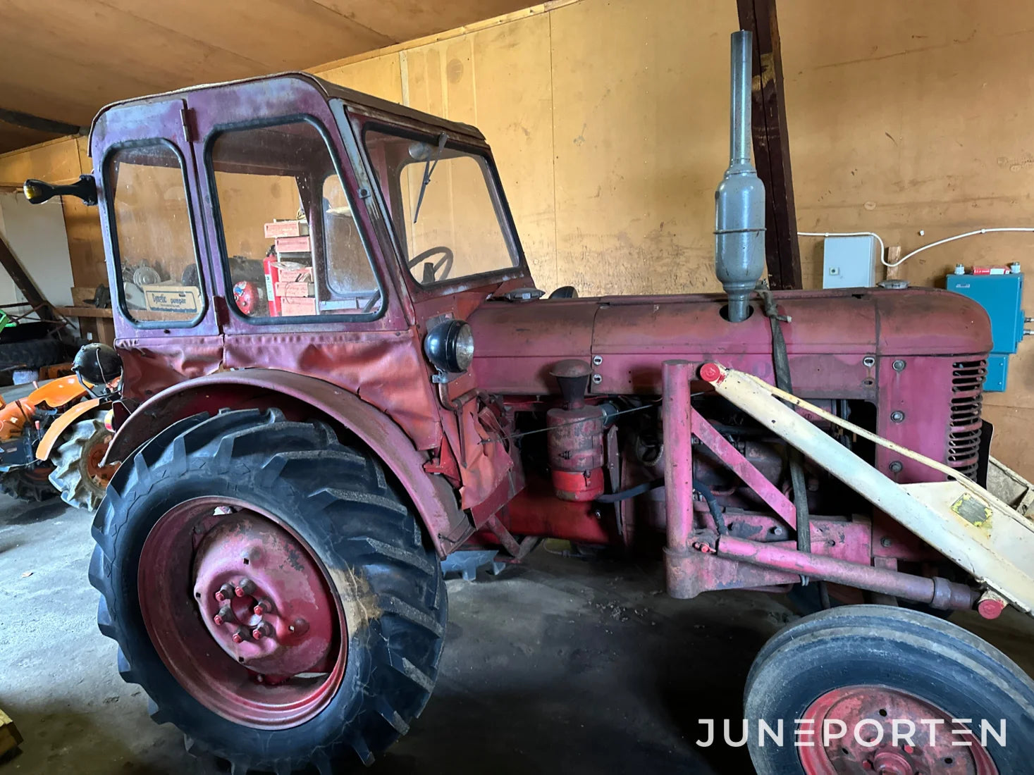 Volvo Victor T 230 med lastare