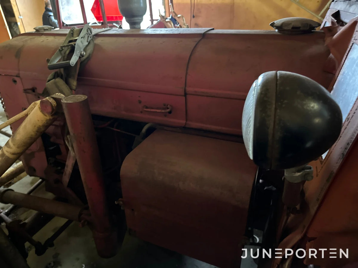 Volvo Victor T 230 med lastare