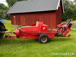 Småbalspress Welger AP 400 med kastare