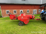 Småbalspress Welger AP 400 med kastare