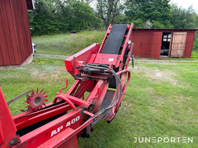 Småbalspress Welger AP 400 med kastare