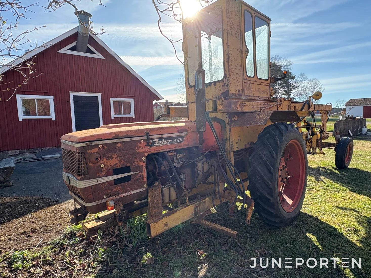 Maskinbäraren Zetor 5511